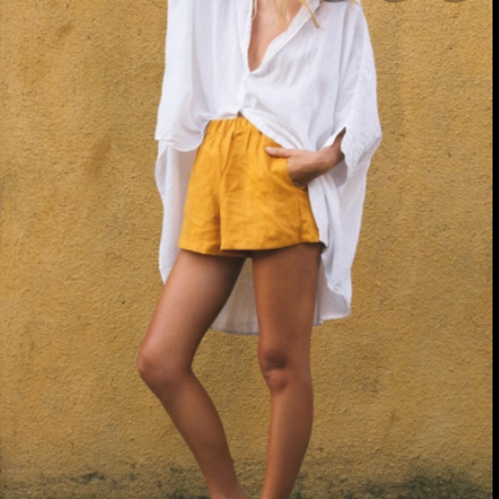NWT Posse Neisha Short Mustard